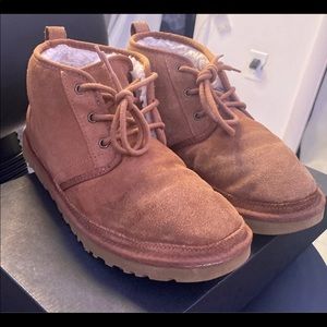 Men ugh boots size 10